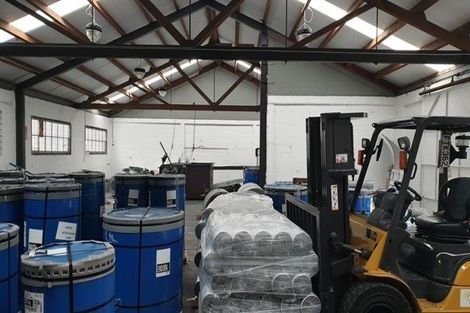 Photo of property in 144 Queens Drive, Lyall Bay, Wellington, 6022