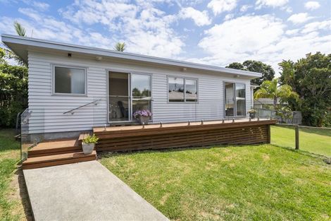 Photo of property in 4 Greville Road, Pinehill, Auckland, 0632