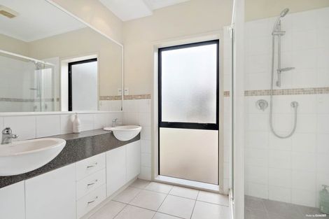 Photo of property in 10 Sheddings Lane, East Tamaki, Auckland, 2016