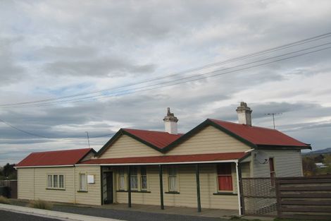 Photo of property in 46 Stamford Street, Balclutha, 9230