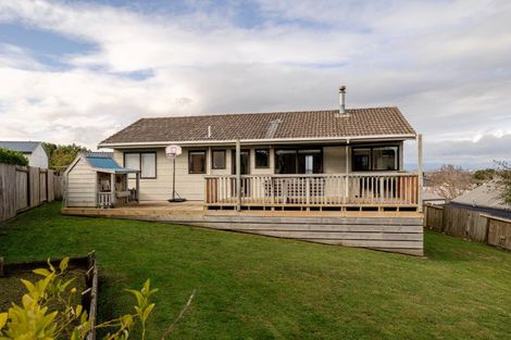 Photo of property in 83 Fraser Drive, Feilding, 4702