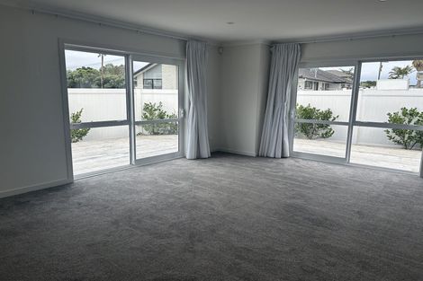 Photo of property in 10 Puroto Place, One Tree Point, 0118