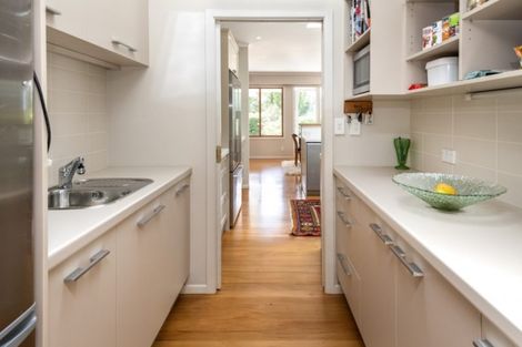 Photo of property in 62 Parkhill Road, Mellons Bay, Auckland, 2014