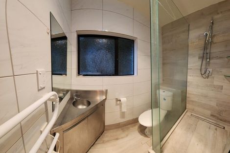 Photo of property in 9 Naviti Place, Browns Bay, Auckland, 0630