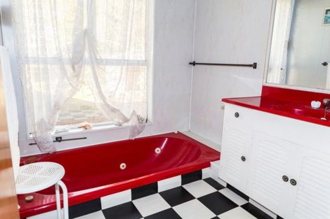 Photo of property in 55 Adelaide Road, Dannevirke, 4978