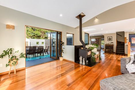 Photo of property in 13 Haunui Road, Pukerua Bay, 5026