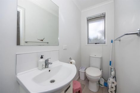 Photo of property in 12 Crescent Court, Melville, Hamilton, 3206