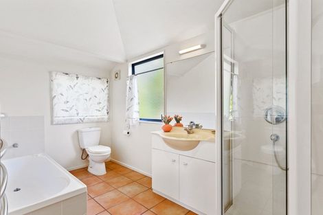 Photo of property in 20a Auld Street, Torbay, Auckland, 0630