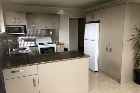 Photo of property in 9 Denarius Lane, Glendene, Auckland, 0602