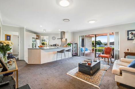 Photo of property in 1 Anchorite Way, Red Beach, 0932