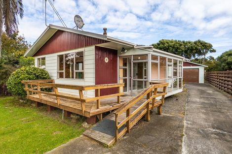 Photo of property in 37 Rangiuru Road, Otaki Beach, Otaki, 5512