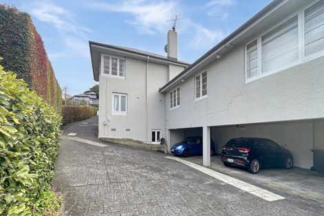 Photo of property in 2/25 Cathedral Place, Parnell, Auckland, 1052