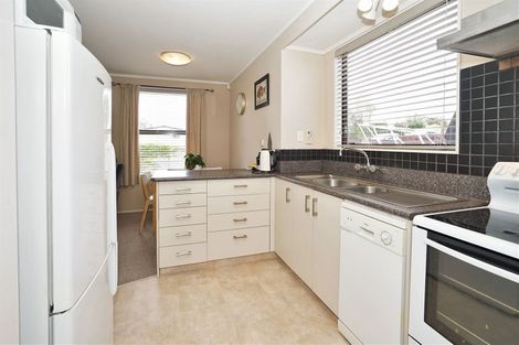 Photo of property in 2 Nyanza Street, Nawton, Hamilton, 3200