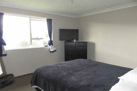 Photo of property in 12 Burns Street, Kew, Invercargill, 9812