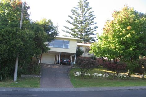 Photo of property in 13 Diana Drive, Glenfield, Auckland, 0627