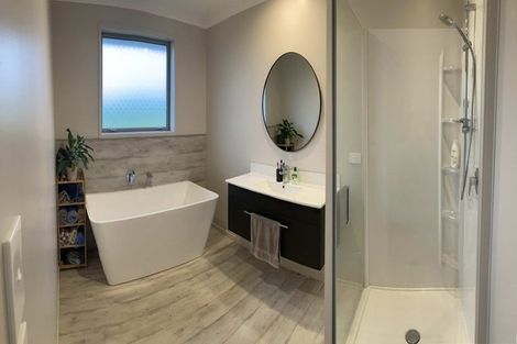 Photo of property in 932 Salisbury Road, Midhirst, Stratford, 4394