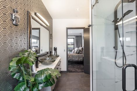 Photo of property in 33 Pohutukawa Drive, Eskdale, Napier, 4182