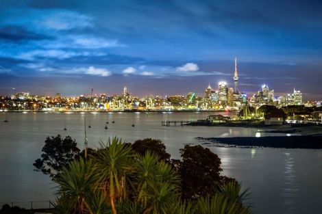 Photo of property in 12 Jubilee Avenue, Devonport, Auckland, 0624