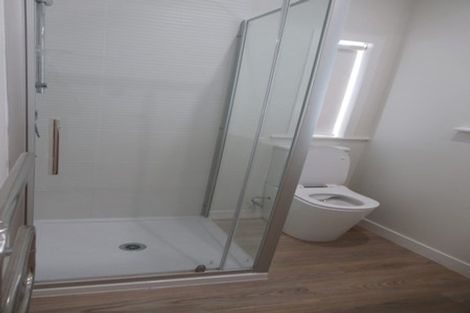 Photo of property in 2 Nikau Street, New Lynn, Auckland, 0600