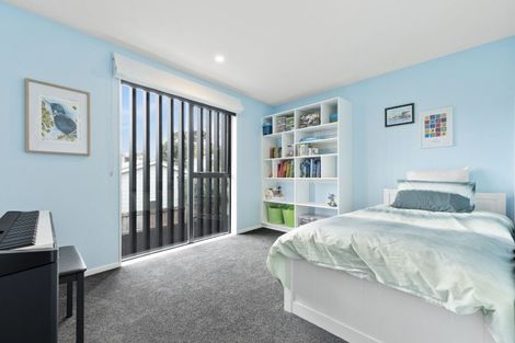 Photo of property in 18b St Michaels Avenue, Point Chevalier, Auckland, 1022