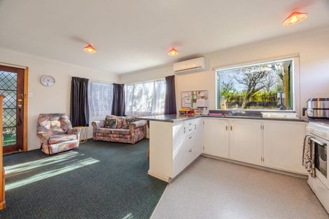 Photo of property in 18 Howard Road, Taradale, Napier, 4112