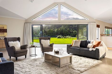 Photo of property in 50 Robert Might Road, Kumeu, 0810