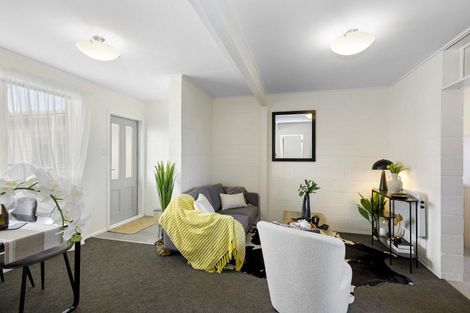 Photo of property in 6/19 Pirie Crescent, Moera, Lower Hutt, 5010