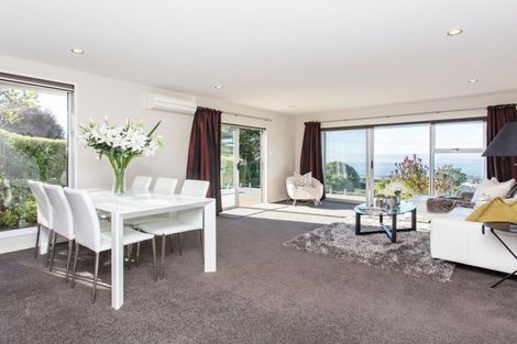 Photo of property in 2/54 Belleview Terrace, Mount Pleasant, Christchurch, 8081