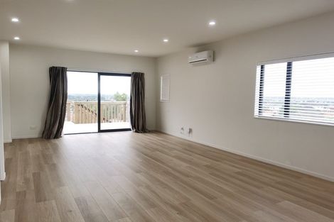 Photo of property in 9a Crestview Rise, Papakura, 2110