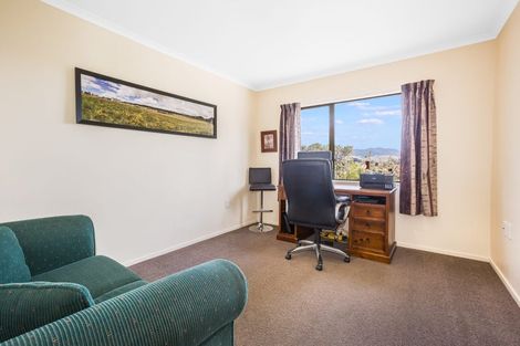 Photo of property in 25 Pine Ridge Terrace, Waikanae Beach, Waikanae, 5036