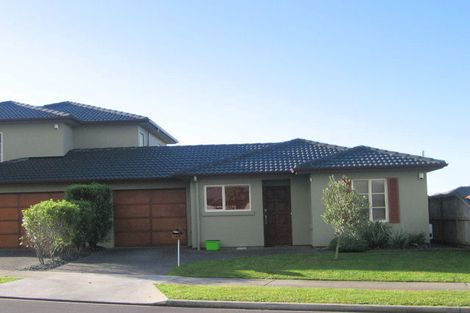 Photo of property in 22 Craigavon Drive, East Tamaki, Auckland, 2013