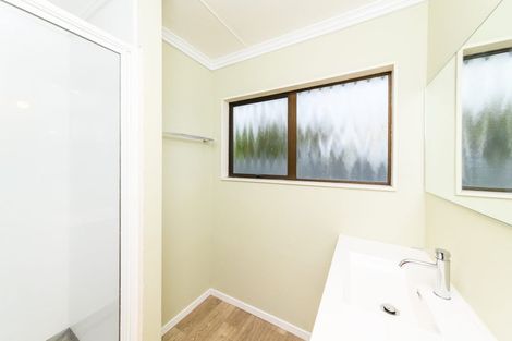Photo of property in 5 Edgecombe Court, Roslyn, Palmerston North, 4414