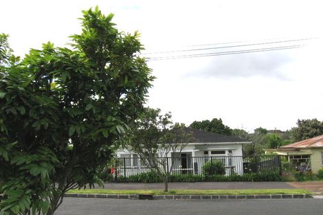 Photo of property in 22 Montrose Street, Point Chevalier, Auckland, 1022
