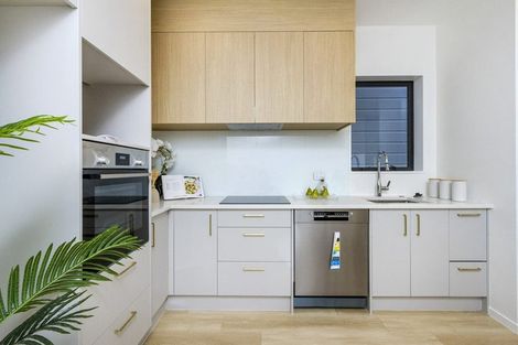 Photo of property in 11c Elizabeth Drive, West Harbour, Auckland, 0618