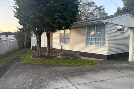 Photo of property in 36 Waipani Road, Te Atatu Peninsula, Auckland, 0610