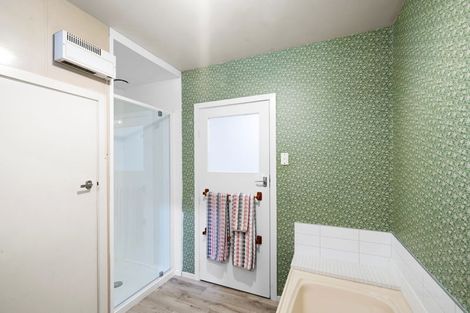 Photo of property in 74 Waimakariri Road, Harewood, Christchurch, 8051