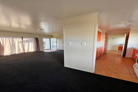 Photo of property in 14 Ronald Place, Manurewa, Auckland, 2102