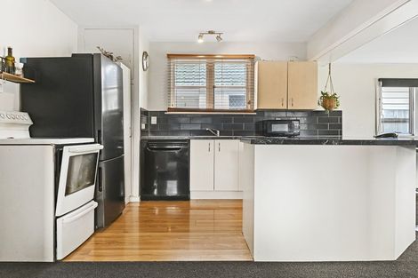 Photo of property in 26 Roberts Road, Hei Hei, Christchurch, 8042