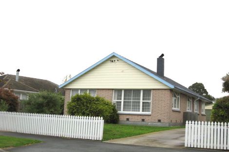 Photo of property in 11 Camden Street, Northcote, Christchurch, 8052