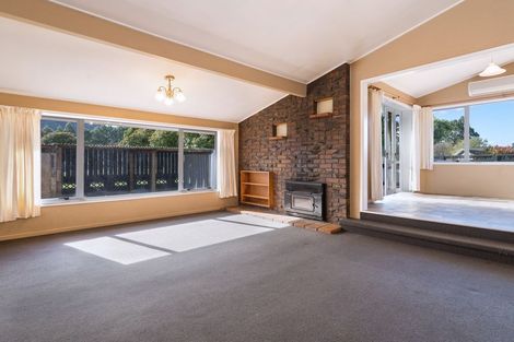 Photo of property in 14 Kamahi Place, Pukehangi, Rotorua, 3015