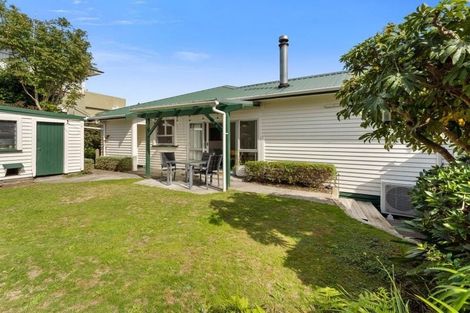 Photo of property in 41 Queens Road, Glen Avon, New Plymouth, 4312