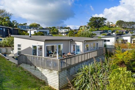 Photo of property in 25 Robertson Street, Raglan, 3225