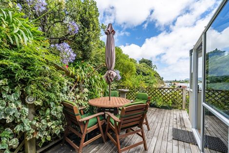 Photo of property in 88a Paremata Road, Paremata, Porirua, 5024