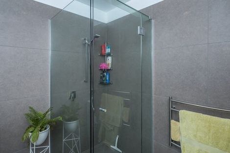 Photo of property in 38 Hillcrest Road, Raumati Beach, Paraparaumu, 5032