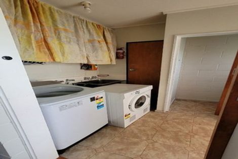 Photo of property in 14a Waiwera Crescent, Maupuia, Wellington, 6022