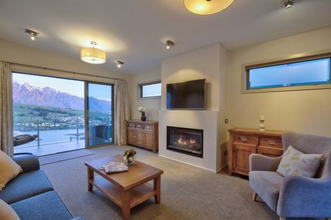 Photo of property in 23 Olivers Place, Queenstown, 9300