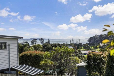 Photo of property in 13 Rimu Road, Stanmore Bay, Whangaparaoa, 0932