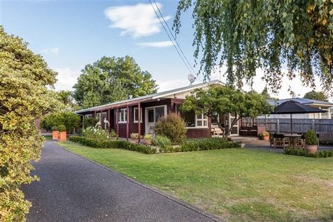 Photo of property in 51 Reynolds Road, Havelock North, 4130