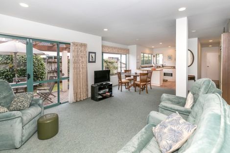 Photo of property in 4/84 Braid Road, St Andrews, Hamilton, 3200