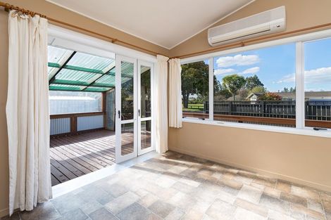 Photo of property in 14 Kamahi Place, Pukehangi, Rotorua, 3015